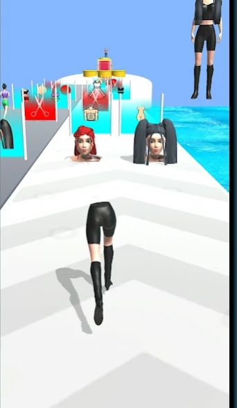 女王重塑时尚跑(Queen Buildup Dress Makeover)